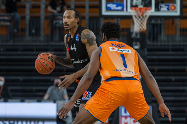 辽宁男篮继 辽宁男篮继