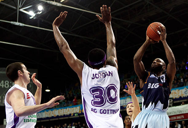 导致赛季后 导致赛季后